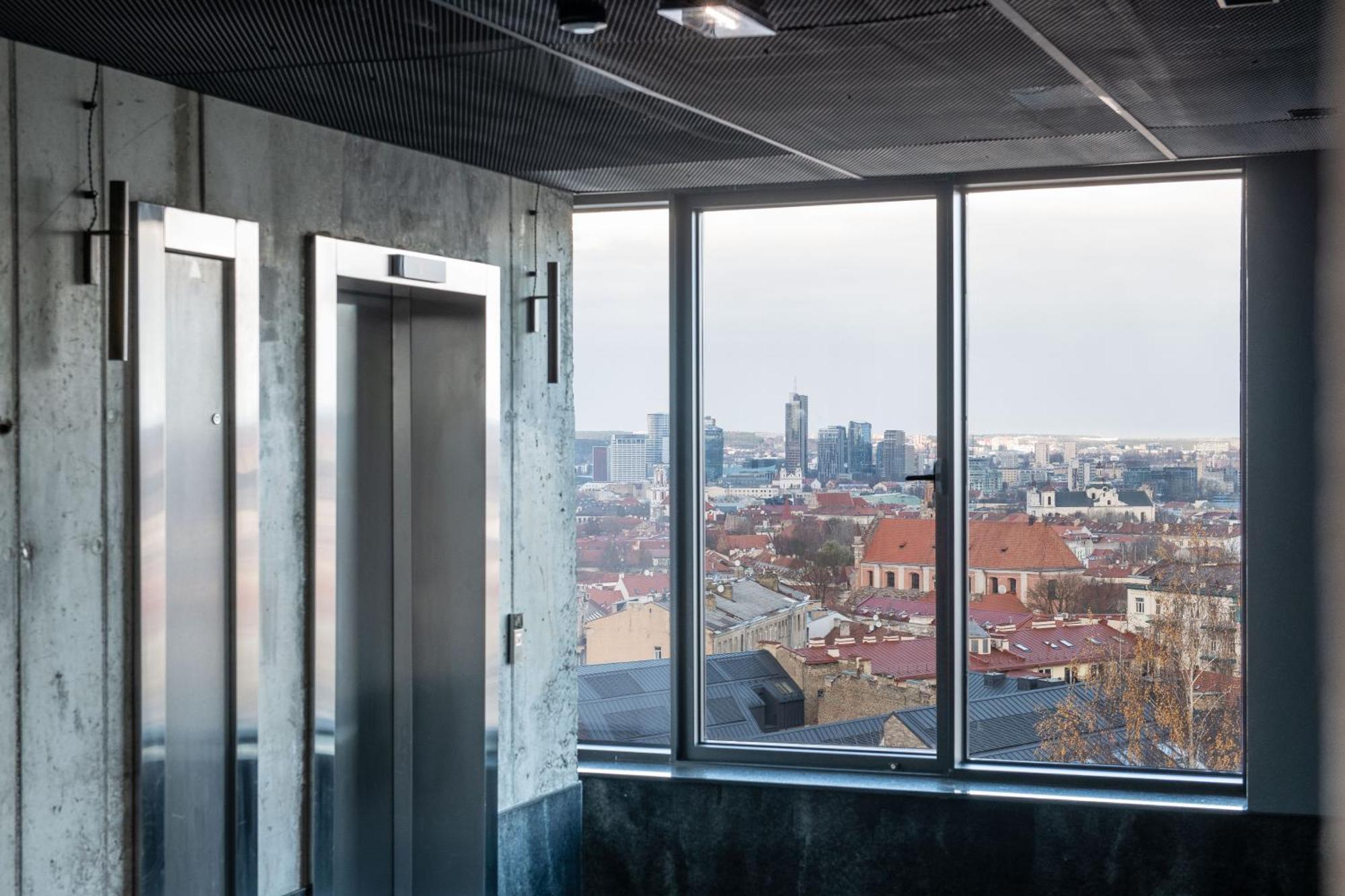 Hotel Panorama Аеропорт Вільнюс Екстер'єр фото
