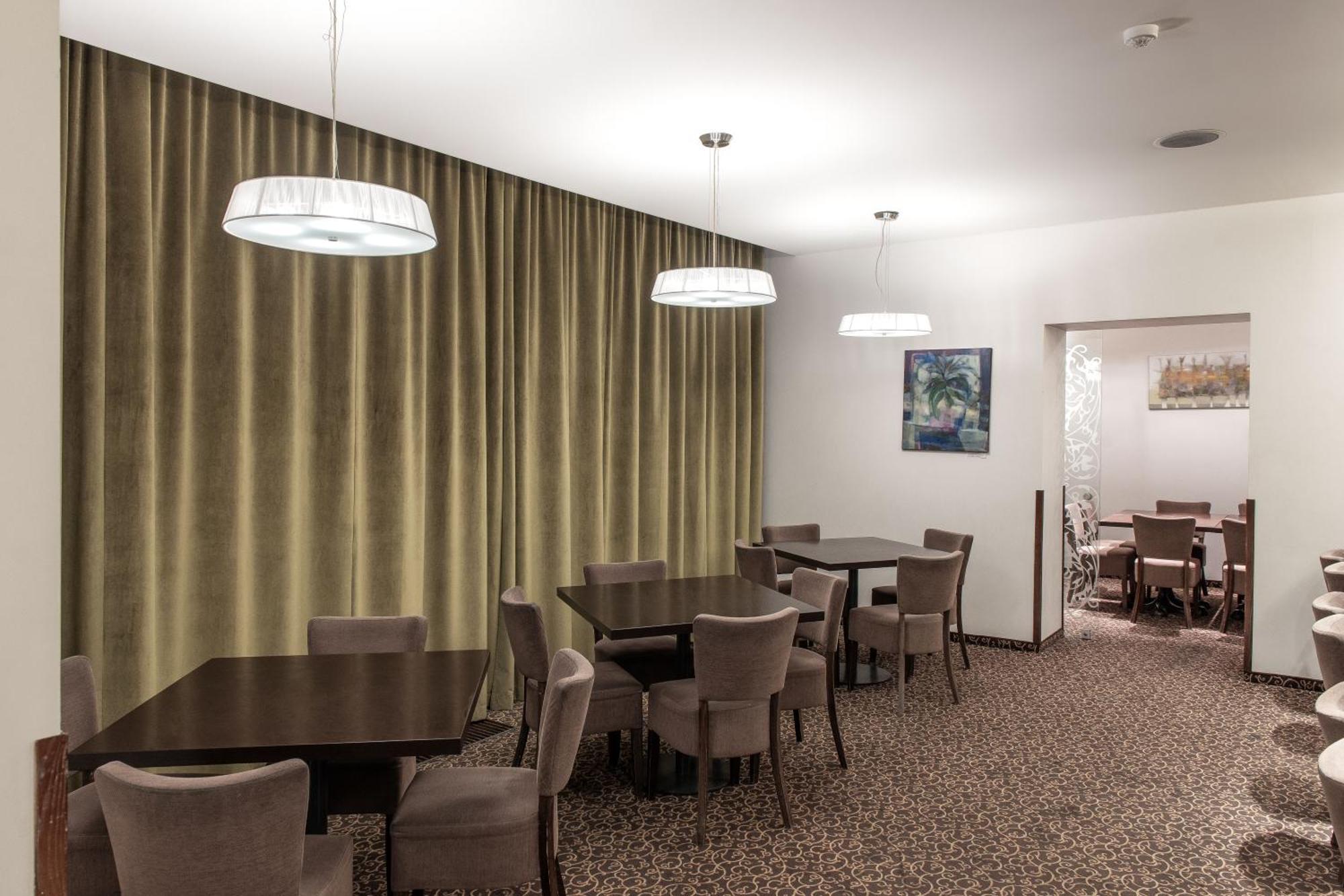 Hotel Panorama Аеропорт Вільнюс Екстер'єр фото