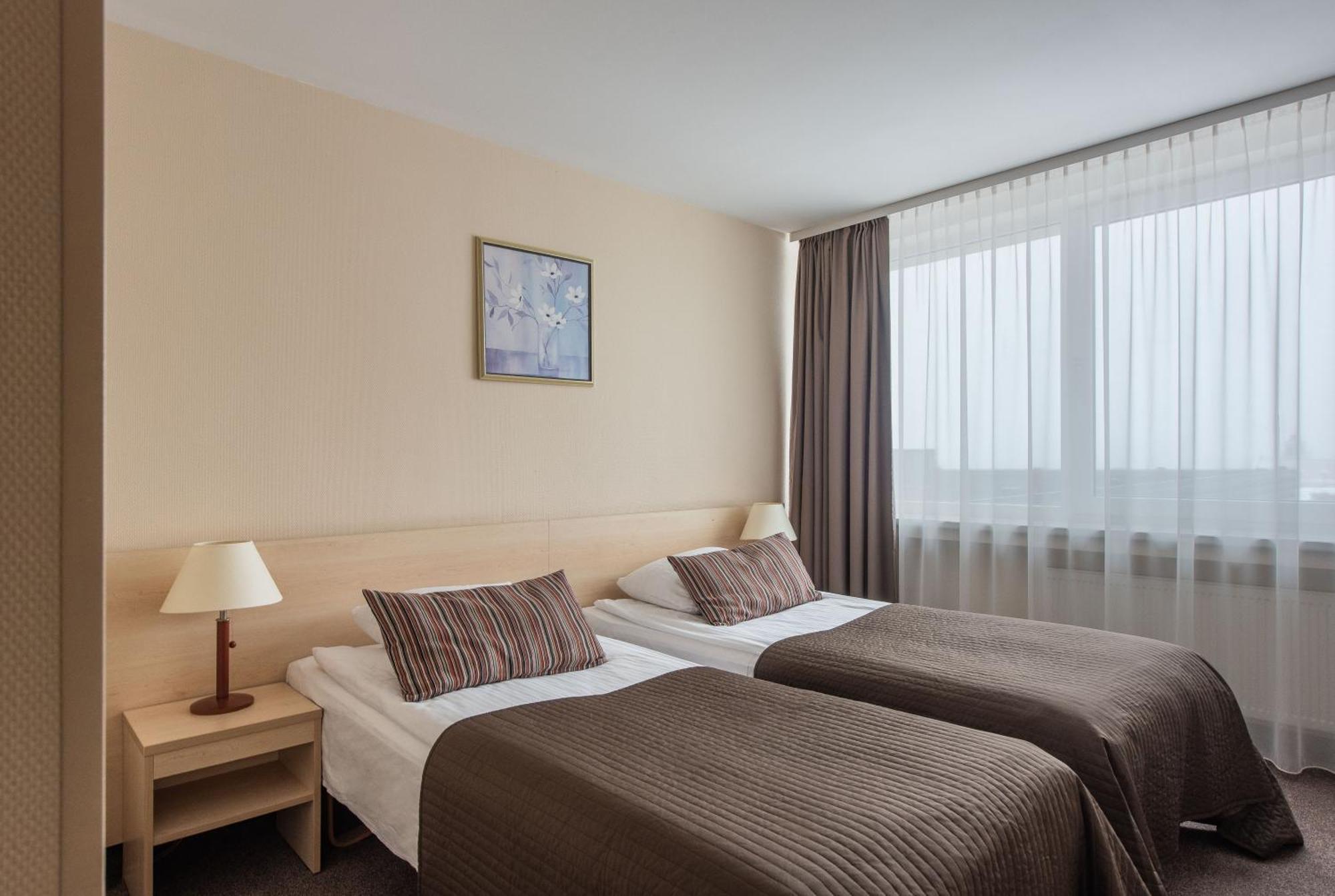 Hotel Panorama Аеропорт Вільнюс Екстер'єр фото